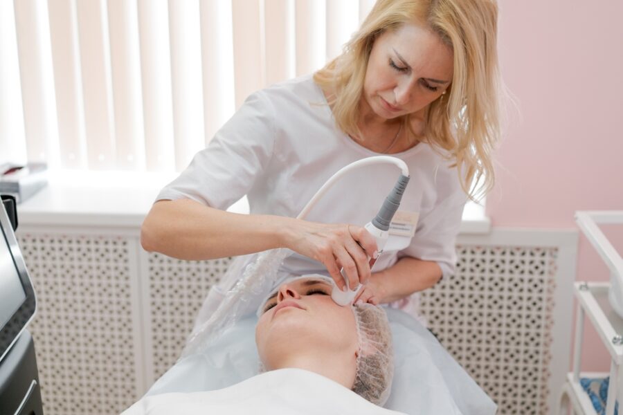 Drainage lymphatique après lifting du visage
