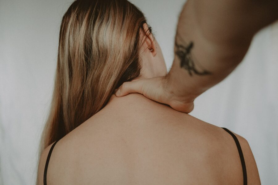 Traitement des douleurs cervicales de la nuque